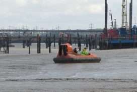 Hovercraft undertaking marine ecological survey