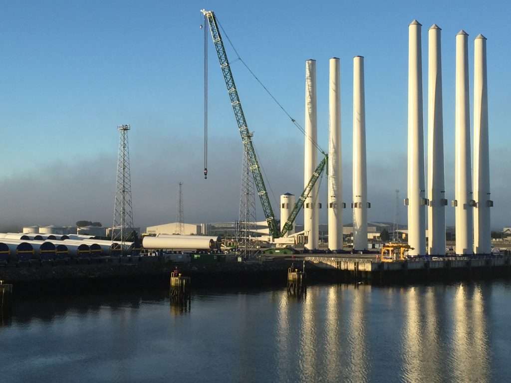 Manufacture of offshore wind turbine towers